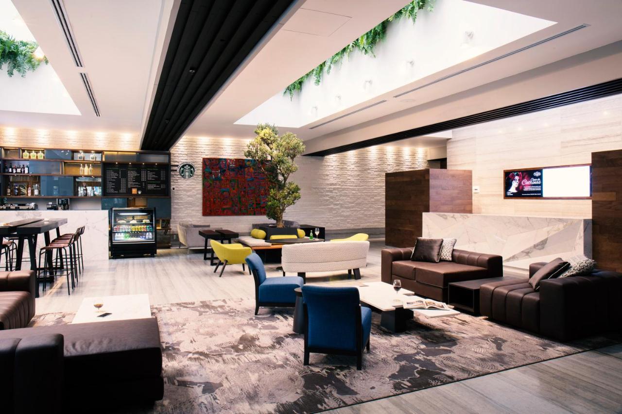 Krystal Grand Suites Insurgentes Мехико Экстерьер фото The lounge at the airport
