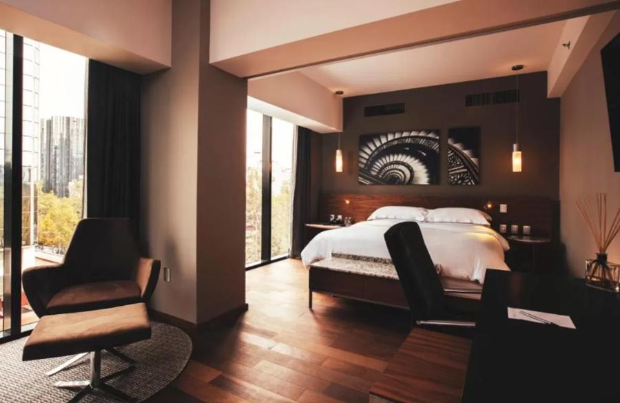 Krystal Grand Suites Insurgentes Мехико Экстерьер фото A room at the hotel
