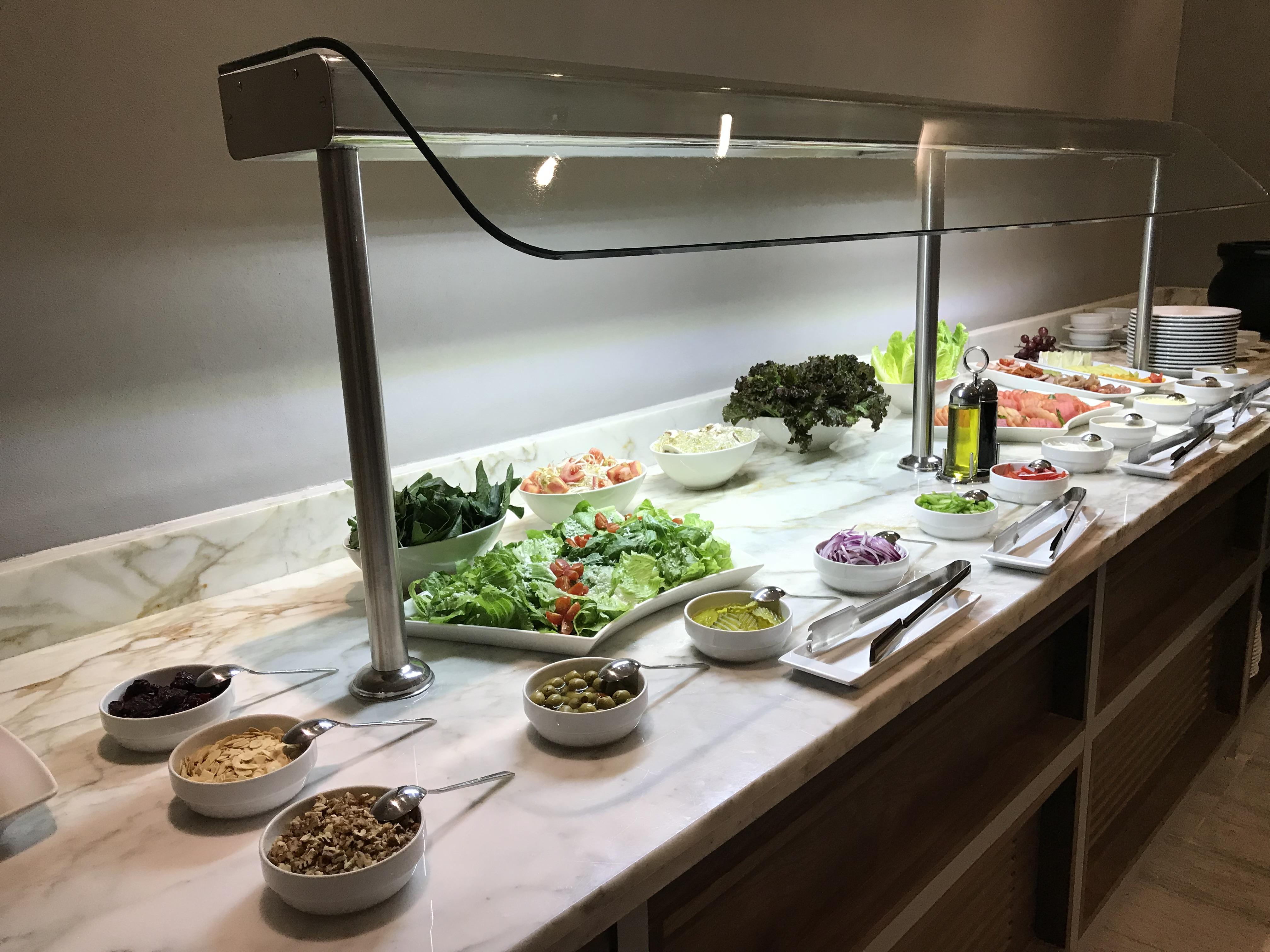 Krystal Grand Suites Insurgentes Мехико Экстерьер фото A salad bar